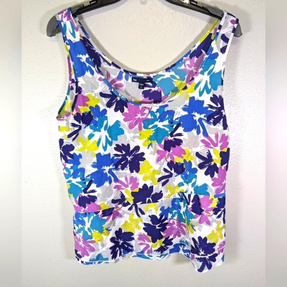 GAP women's sleeveless blouse floral multi color size M